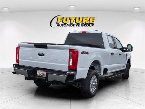 2023 Ford F-350 XLT