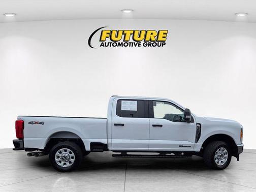 2023 Ford F-350 XLT