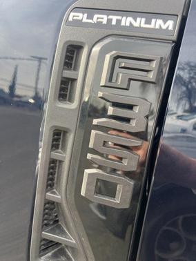 2025 Ford F-350 Platinum