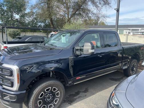 2025 Ford F-350 Platinum