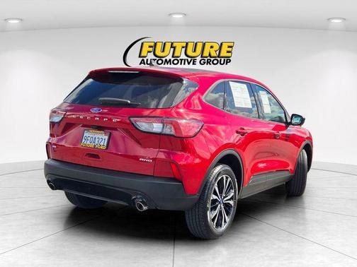 2022 Ford Escape SE