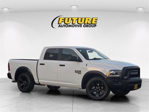 2024 RAM 1500 Classic Warlock Crew Cab 4x2 5'7' Box