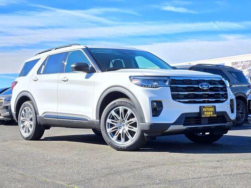 2026 Ford Explorer Active w/200A Pkg