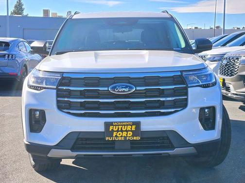 2026 Ford Explorer Active w/200A Pkg