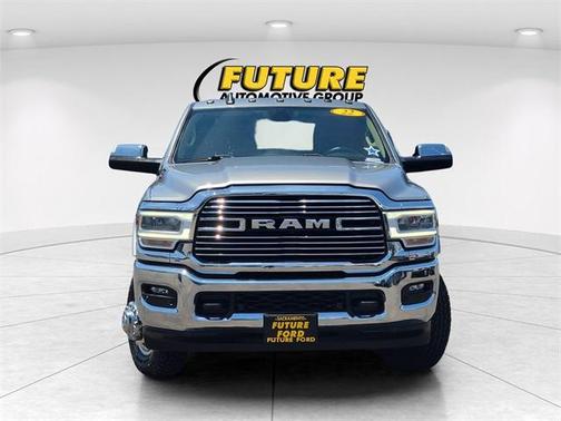 2022 RAM 3500 Laramie Crew Cab 4x4 8' Box