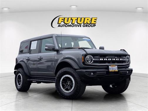 2023 Ford Bronco Outer Banks