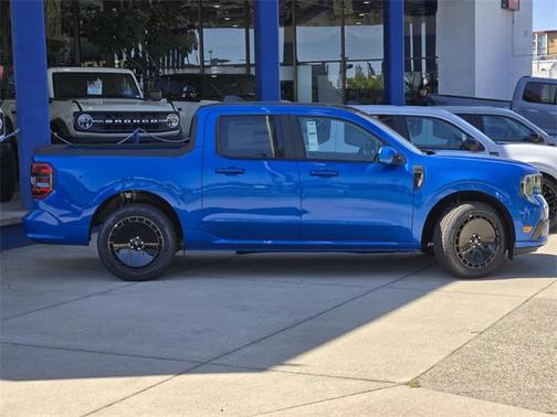 2025 Ford Maverick Lobo Standard