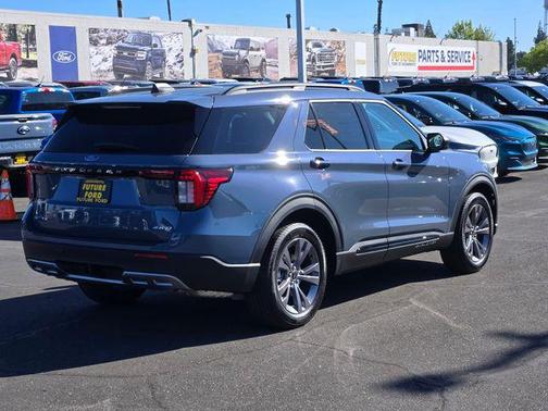 Vapor Blue Metallic 2026 Ford Explorer Active w/200A Pkg