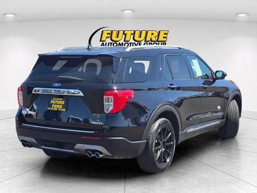 Agate Black Metallic 2022 Ford Explorer King Ranch