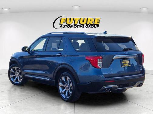 Blue Metallic 2020 Ford Explorer Platinum