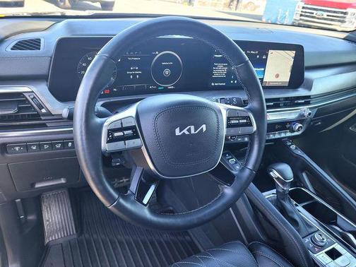 Ebony Black 2025 Kia Telluride SX Prestige X-Line