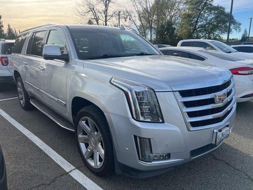 2019 Cadillac Escalade ESV Luxury