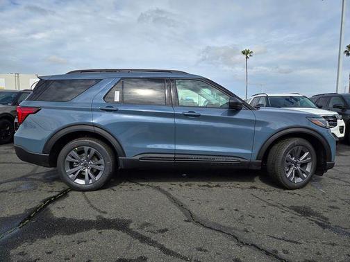 Vapor Blue Metallic 2026 Ford Explorer Active
