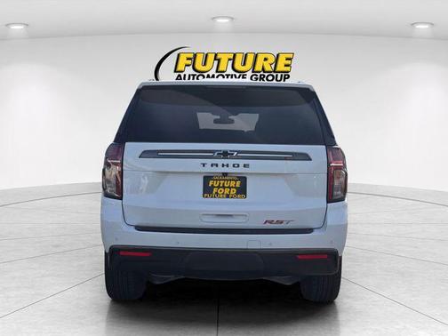 Summit White 2022 Chevrolet Tahoe 4WD RST