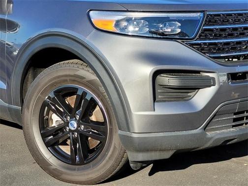 Photo 3 of 20 of 2021 Ford Explorer XLT