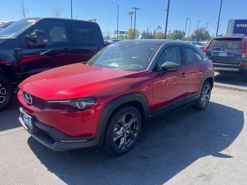 2022 Mazda MX-30 Premium Plus