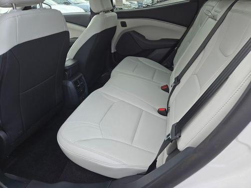 Star White Metallic Tri-Coat 2026 Ford Mustang Mach-E Premium