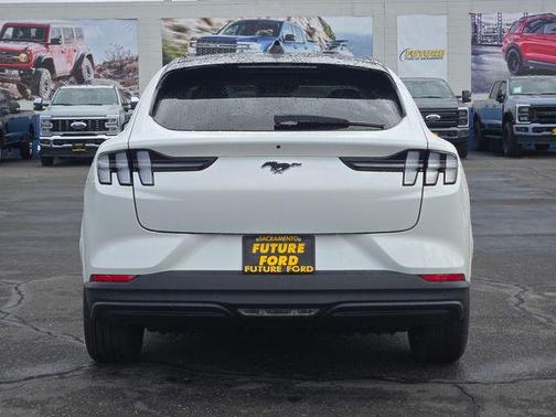 Star White Metallic Tri-Coat 2026 Ford Mustang Mach-E Premium