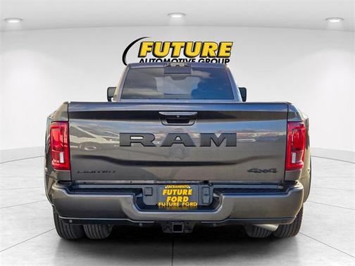 2025 RAM 3500 Limited Crew Cab 4x4 8' Box