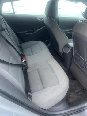 2022 Hyundai IONIQ Plug-In Hybrid SE