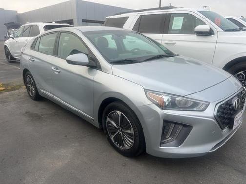 2022 Hyundai IONIQ Plug-In Hybrid SE