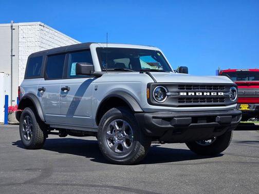 Avalanche Gray 2026 Ford Bronco Big Bend