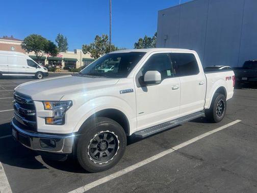 White Platinum Clearcoat Metallic 2016 Ford F-150 Lariat