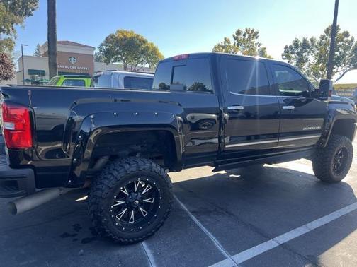 2015 GMC Sierra 2500 Denali