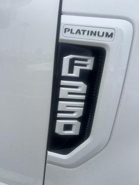 2022 Ford F-250 Platinum