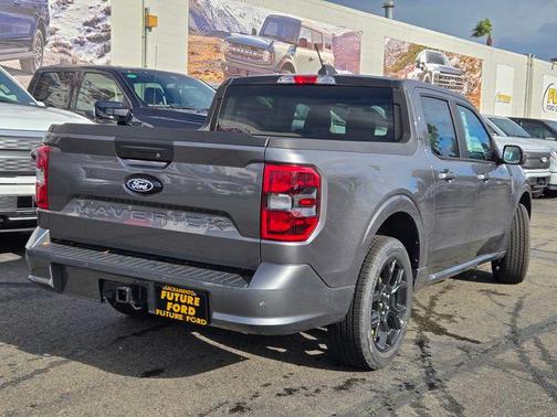 2026 Ford Maverick Lobo Standard