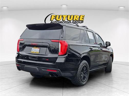 2023 GMC Yukon 4WD AT4