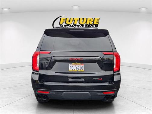 2023 GMC Yukon 4WD AT4