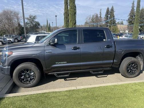 2020 Toyota Tundra SR5