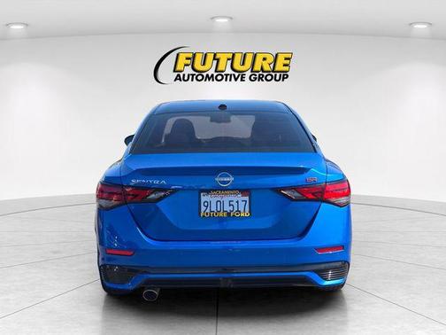 Electric Blue Metallic/Super Black 2024 Nissan Sentra SR