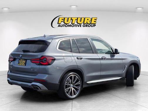 Skyscraper Gray Metallic 2023 BMW X3 sDrive30i