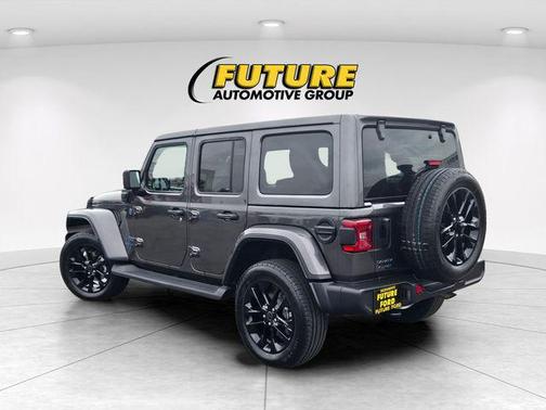 Granite Crystal Metallic Clearcoat 2025 Jeep Wrangler 4xe Sahara