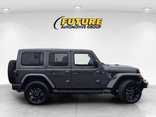 Granite Crystal Metallic Clearcoat 2025 Jeep Wrangler 4xe Sahara