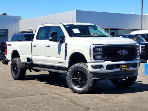 Avalanche 2026 Ford F-350 Lariat