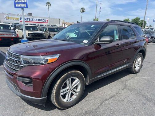 Burgundy Velvet Tinted Clearcoat 2022 Ford Explorer XLT