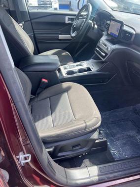 Burgundy Velvet Tinted Clearcoat 2022 Ford Explorer XLT