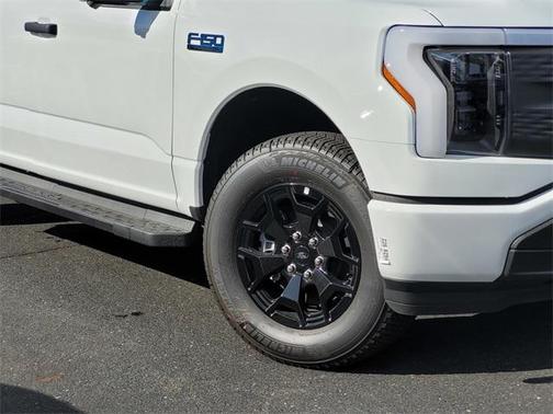 2025 Ford F-150 Lightning XLT