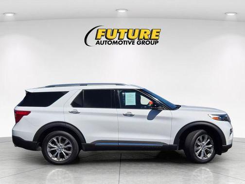 Oxford White 2022 Ford Explorer Limited
