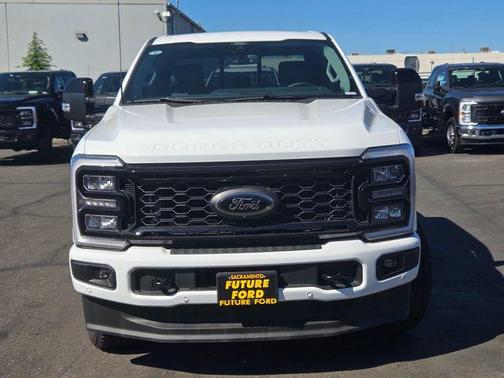 2025 Ford F-350 Lariat