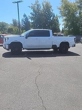 2024 GMC Sierra 2500 AT4