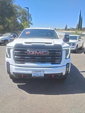2024 GMC Sierra 2500 AT4
