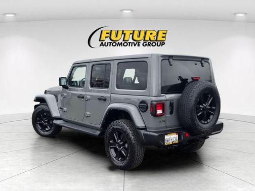 Sting-Gray Clearcoat 2021 Jeep Wrangler Unlimited Sahara