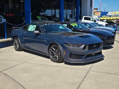 2025 Ford Mustang Dark Horse Fastback