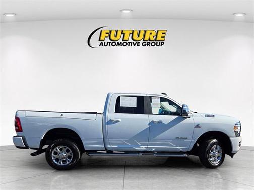 2023 RAM 2500 Laramie Crew Cab 4x4 6'4' Box