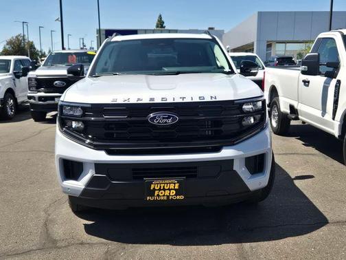 Space Silver Metallic 2026 Ford Expedition Active