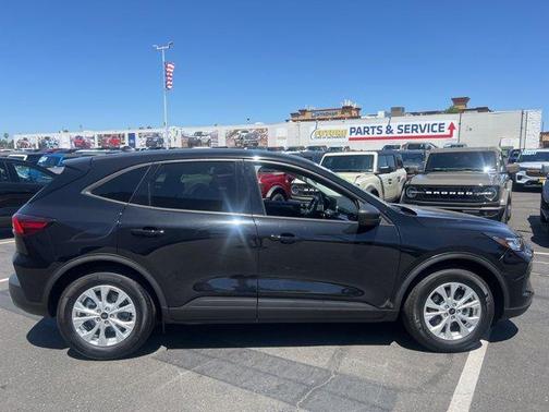 Agate Black Metallic 2025 Ford Escape Active